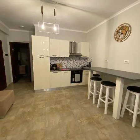 Janina Apartmán Sarandë